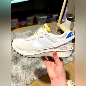 Women’s Nike shoes